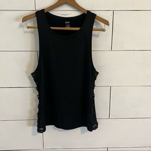 Victoria’s Secret Victoria Sport Black Lace Up Mesh Side Muscle Tank. Size S.